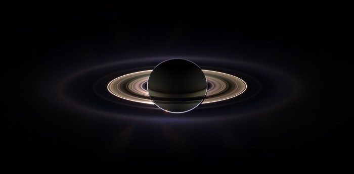 Saturn backlit during a solar eclipse.jpg (296 KB)
